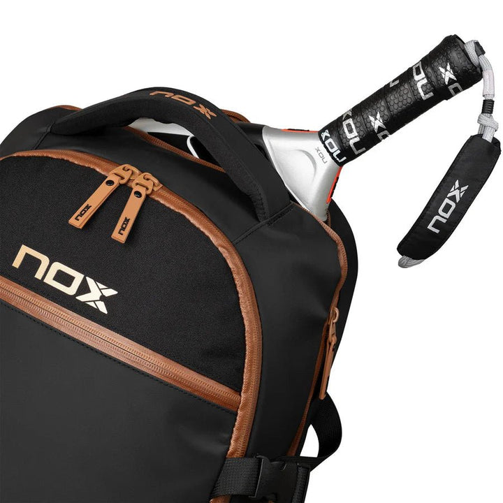 MOCHILA NOX OPEN SERIES BLACK/BROWN - Tennis Boutique México