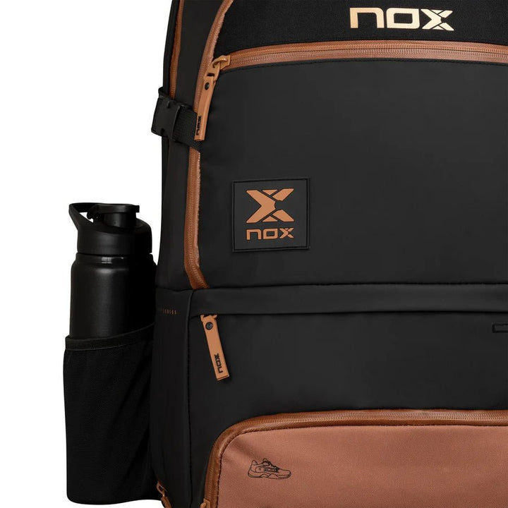 MOCHILA NOX OPEN SERIES BLACK/BROWN - Tennis Boutique México