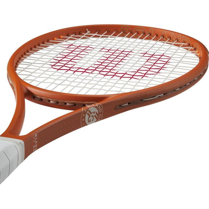 Raqueta Wilson Blade 98 16X19 V9 ROLAND GARROS - Tennis Boutique México