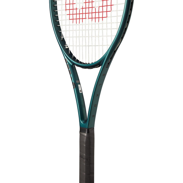 Raqueta Wilson Blade 100UL V9 - Tennis Boutique México